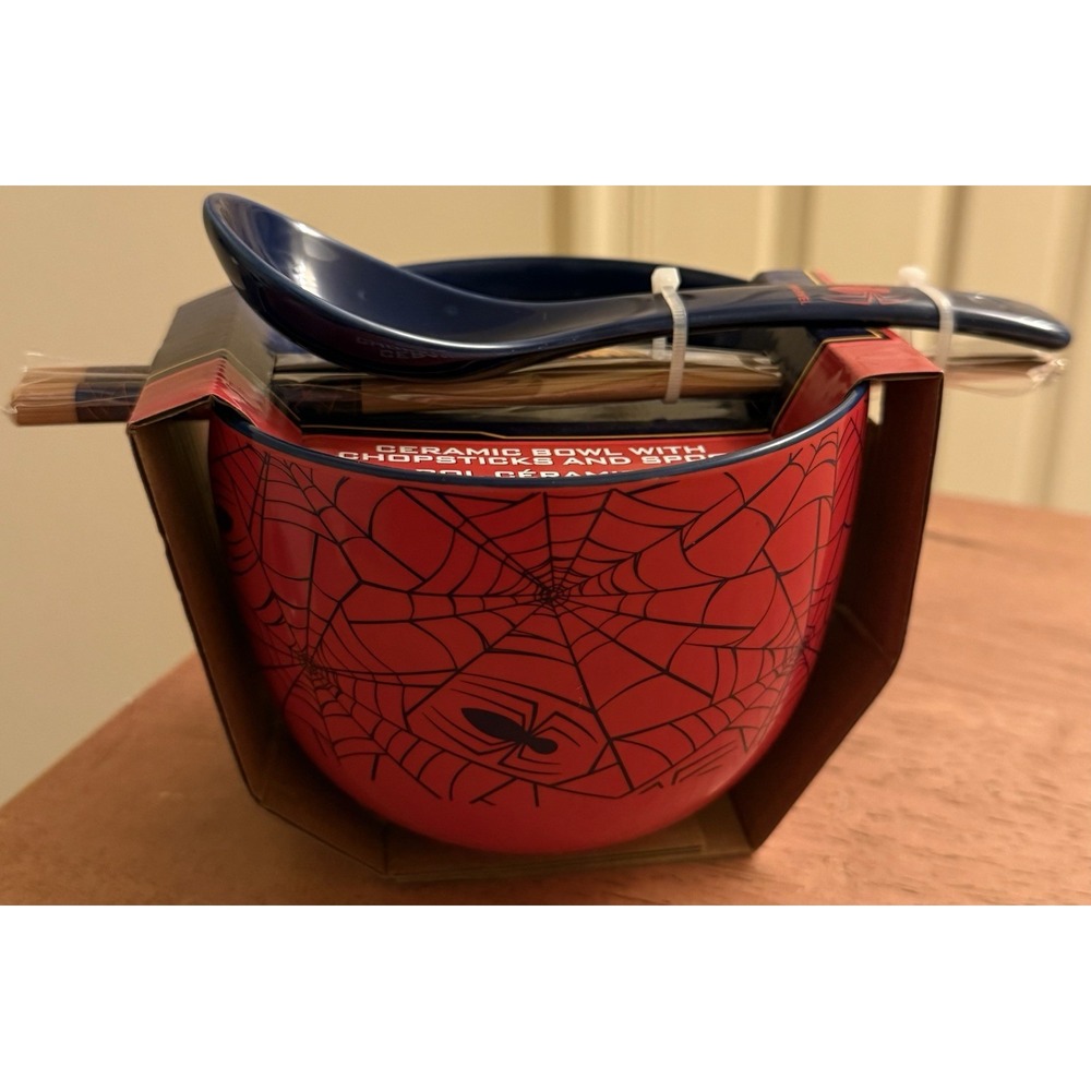 Spider-Man/Marvel Spiders and Webs Ceramic Noodle Bowl W/Spoon & Chopsticks New